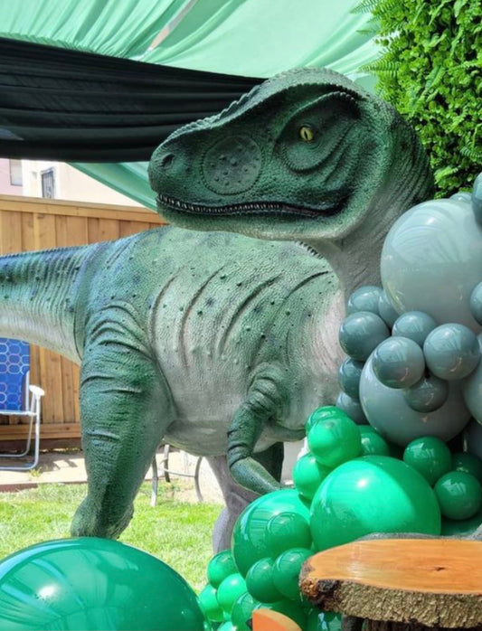 Allosaurus Dinosaur Statue